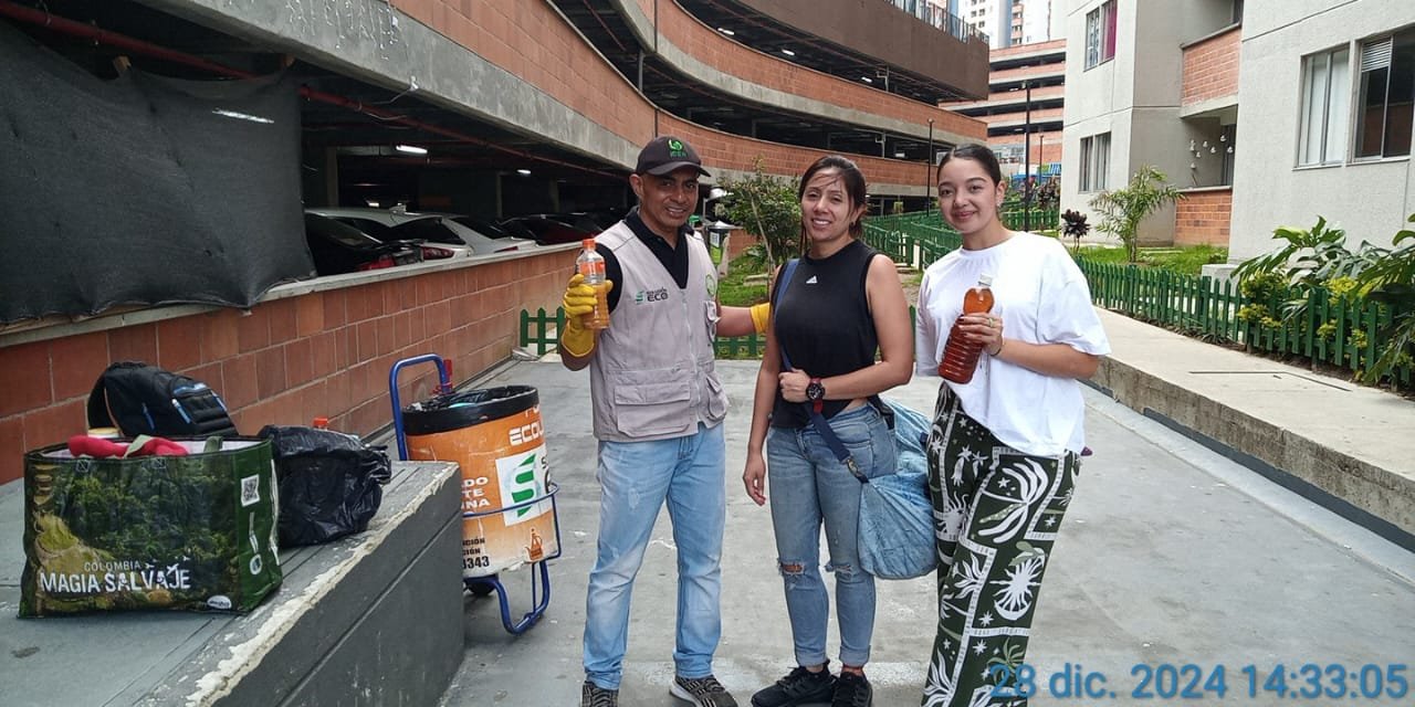 Proyecto de recolección de aceite de cocina usado